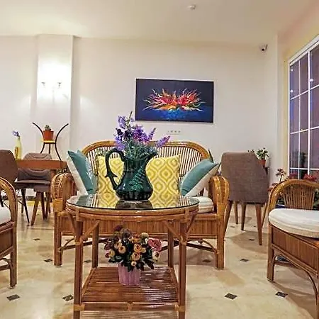 Hotel Atacesme 4*